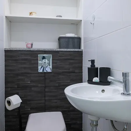 Gorgeous Apartment In Pula With Wifi アパート *