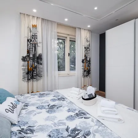 Amazing In With Wifi Appartement Pula